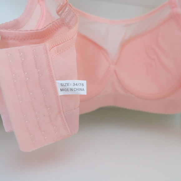 NWOT Soft Pink Bra - Picture 7 of 8